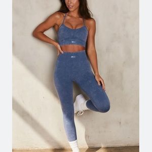 Bo+Tee Seamless Acid Wash Set Bra + Legging in Charcoal